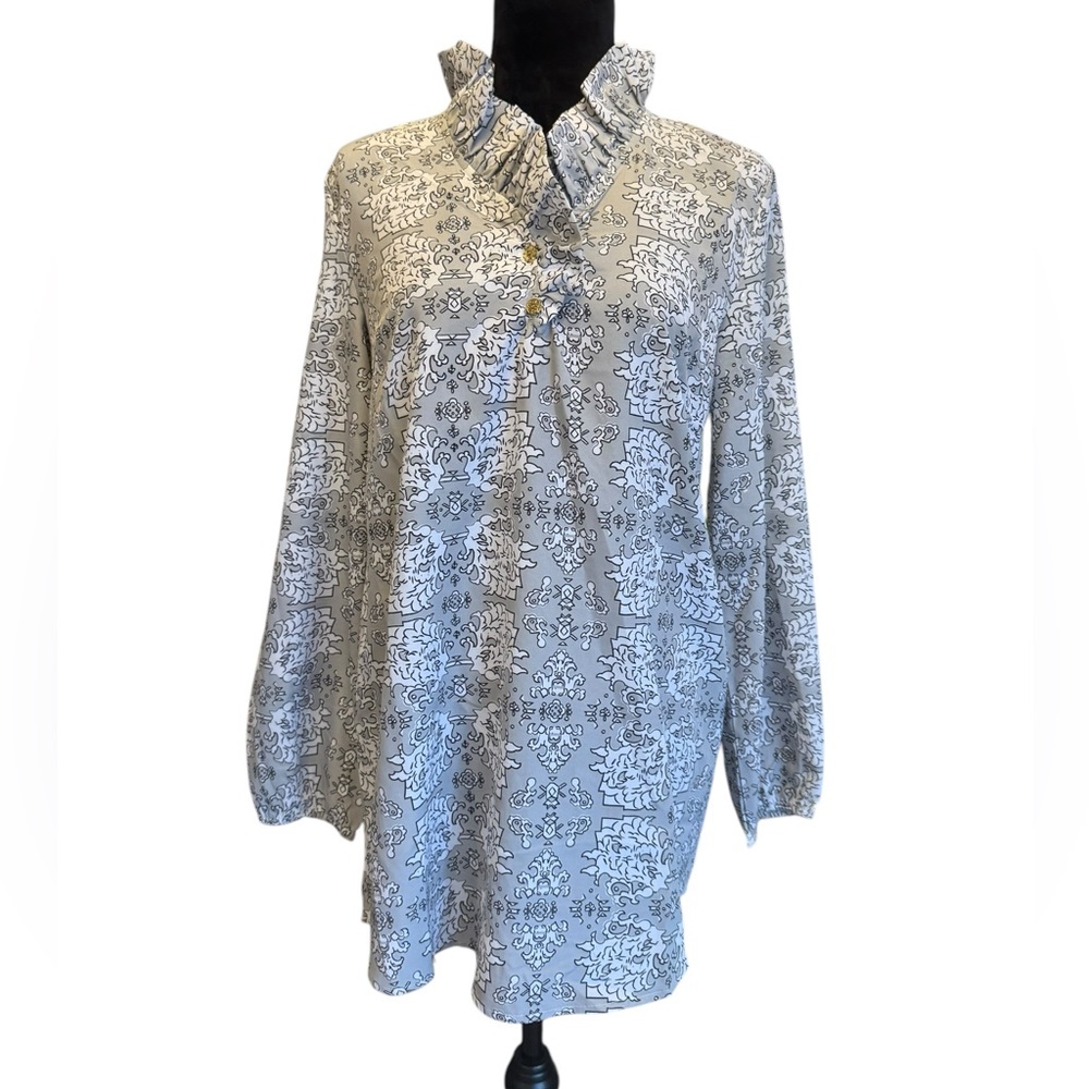 Mudpie Gray & White Ruffled Neck Blouse size Small (4-6) - Picture 6 of 8